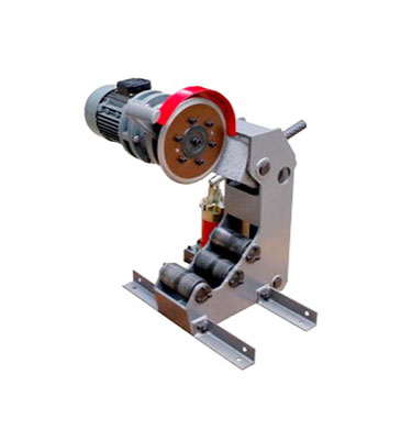 The Hydraulic Pipe Cutter (QG200-BEX) (Latest Model) offered at Advanced Global Resources Pte Ltd/AGR Engineering comes with a more powerful motor and a more compact design.